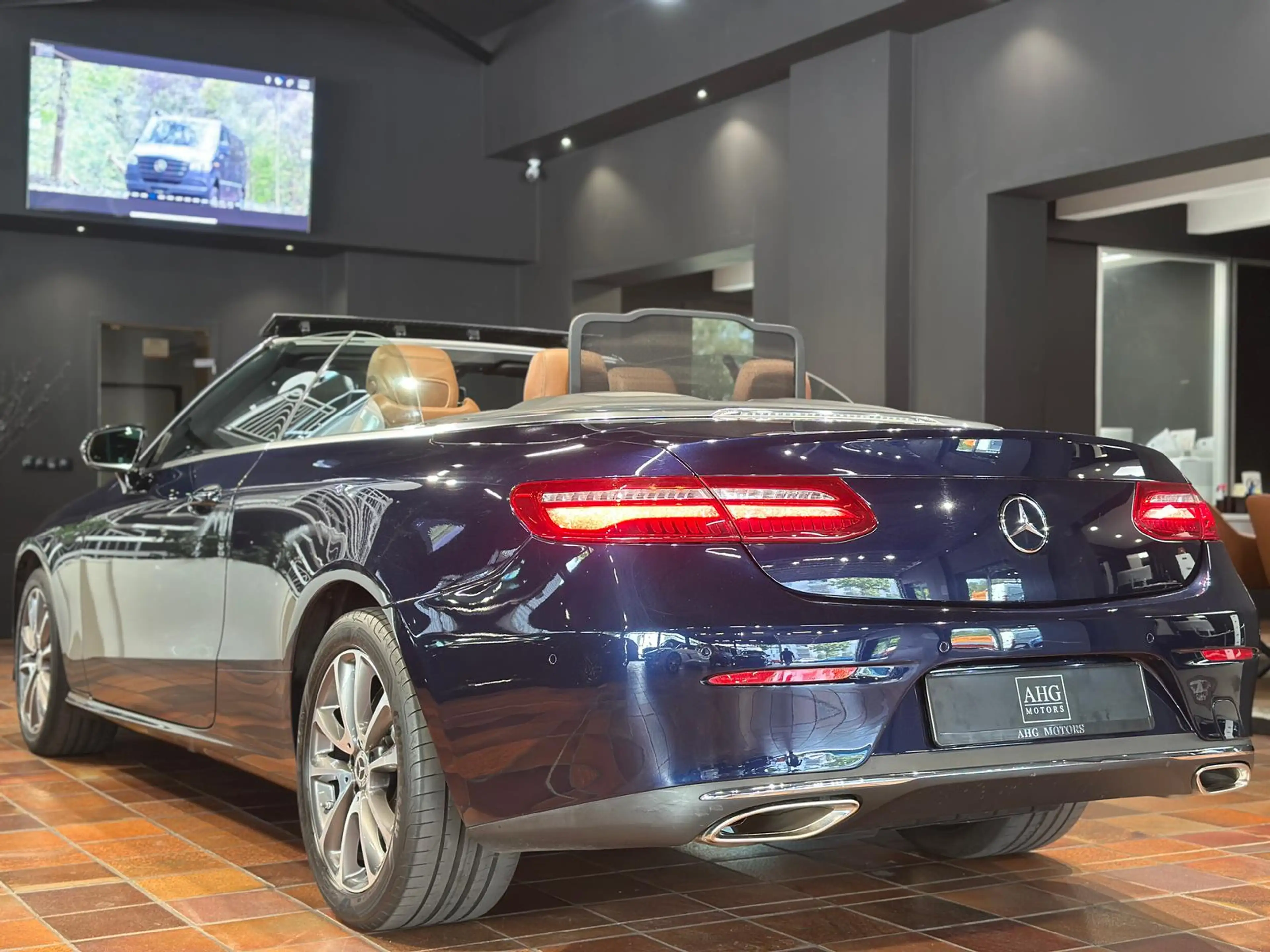 Mercedes-Benz E 450 4M CABRIO AVANTGARDE HUD MBEAM MEMORY AIRCAP+AIRSC — photo 4