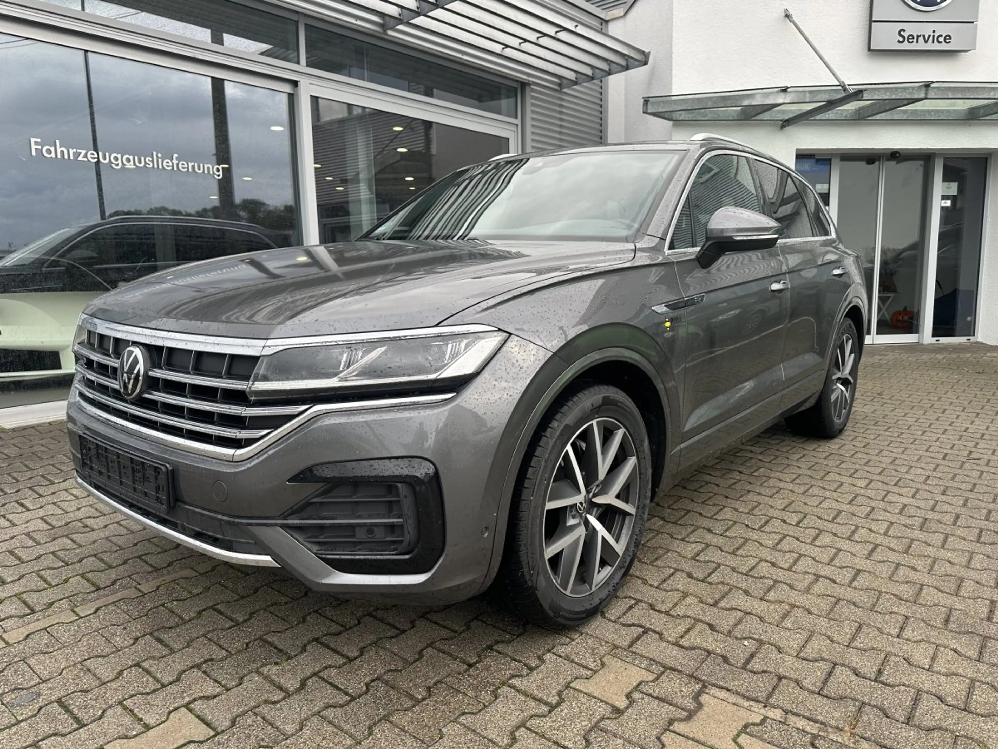 Volkswagen Touareg 3.0TDI 4M R-LINE*VC*LED*KAMERA*AHK — photo 2
