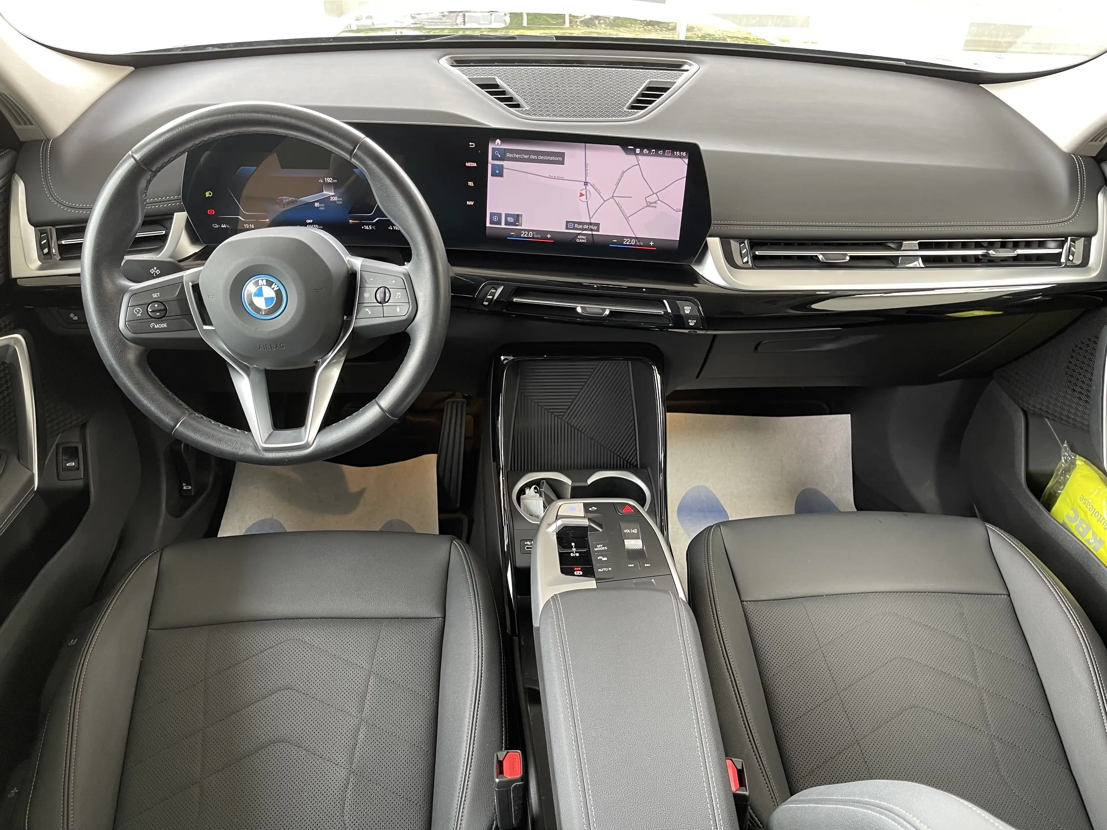 BMW iX1 66.5 kWh xDrive30 *** GARANTIE + X-LINE + LED + GPS + CUIR *** — photo 10