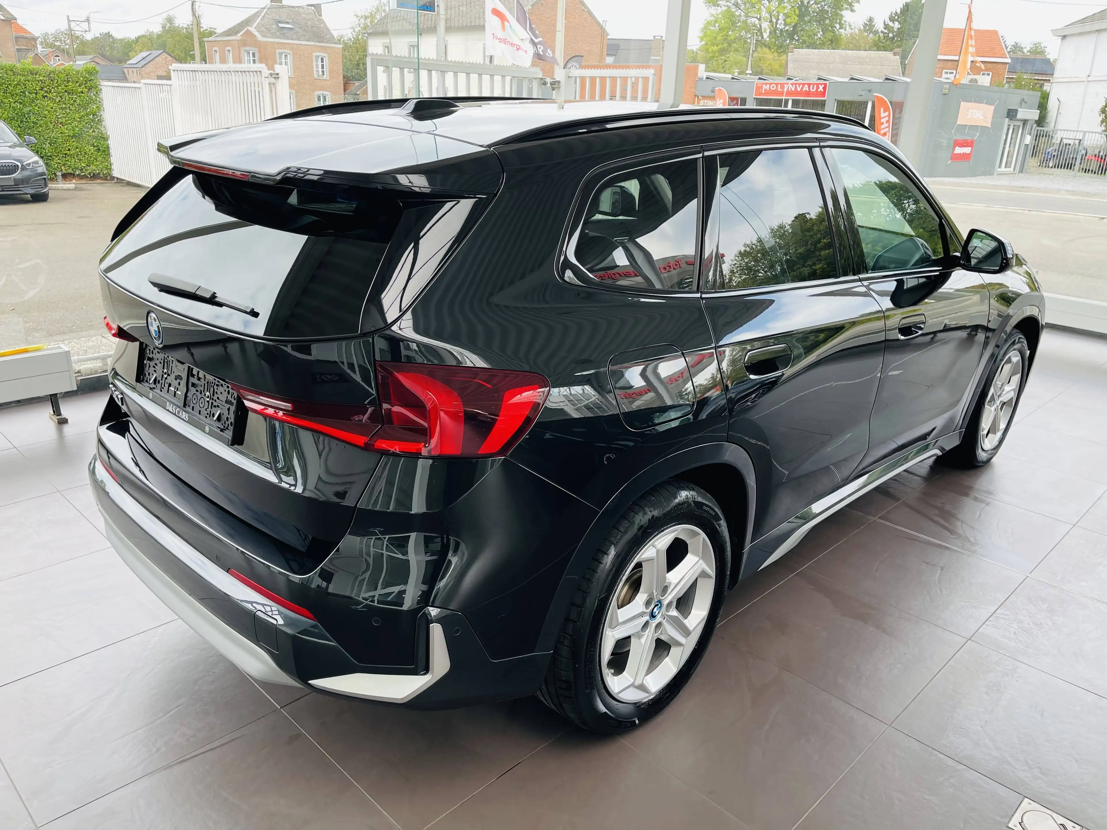 BMW iX1 66.5 kWh xDrive30 *** GARANTIE + X-LINE + LED + GPS + CUIR *** — photo 6