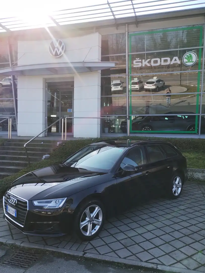 Audi A4 A4 Avant 30 2.0 tdi Business 122cv s-tronic Nero - 1