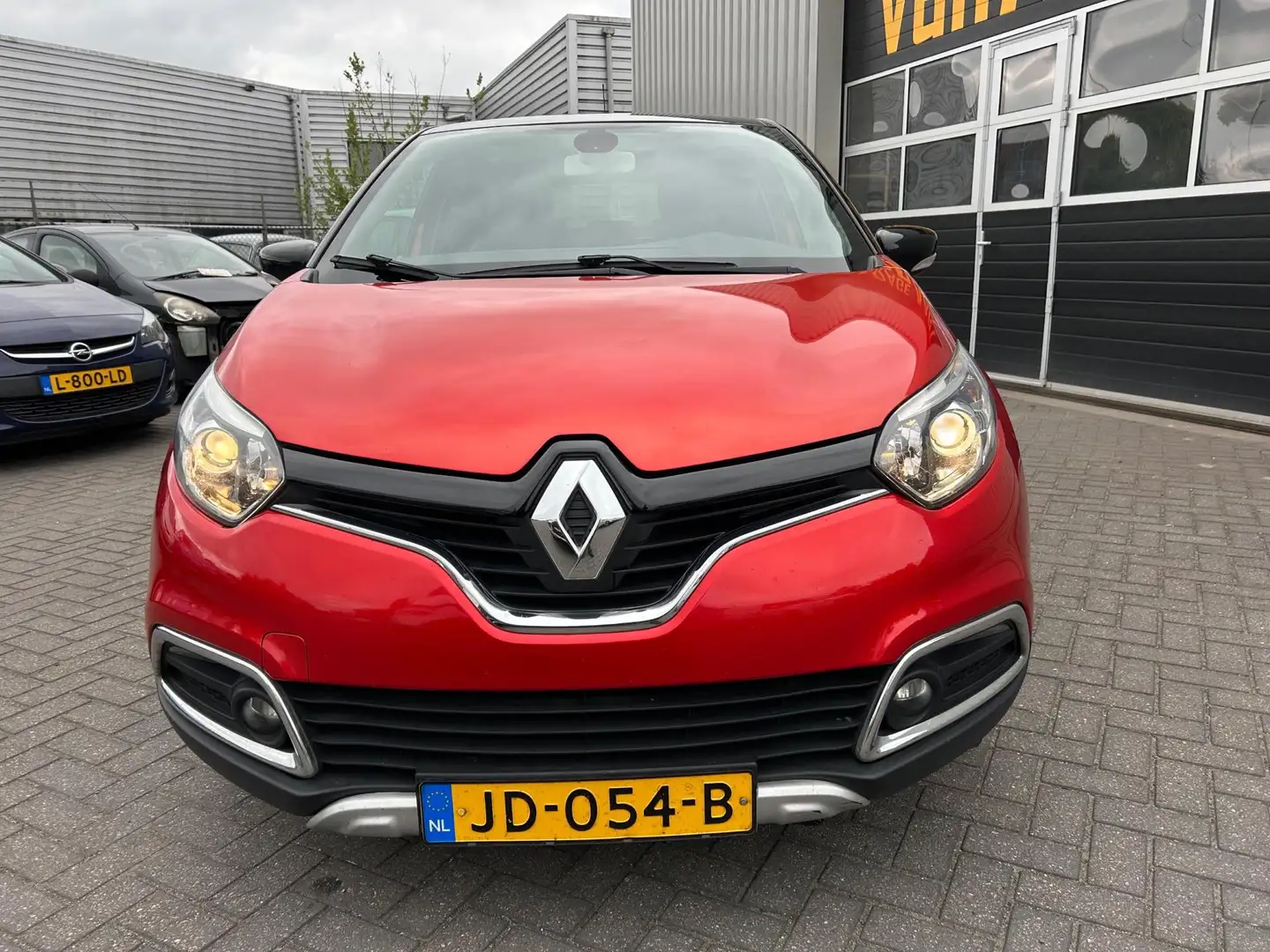 Renault Captur 0.9 TCe Xmod | LEER | NAVI | CAMERA | Rojo - 2