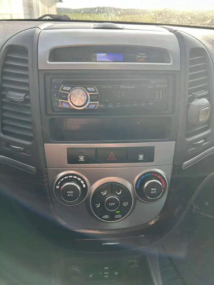 Hyundai SANTA FE снимка Hyundai SANTA FE