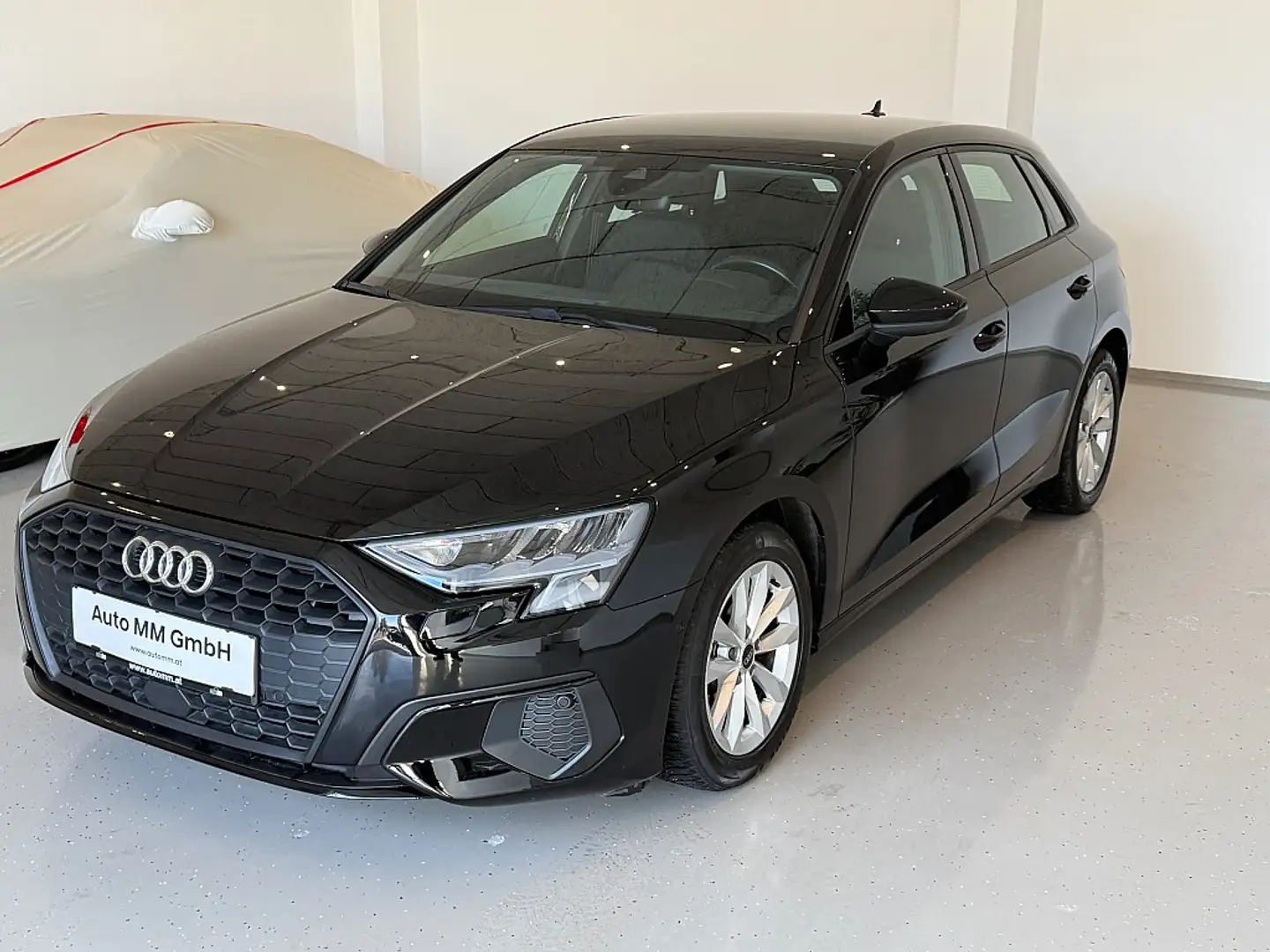 Audi A3 30 TFSI S-tronic Noir - 2