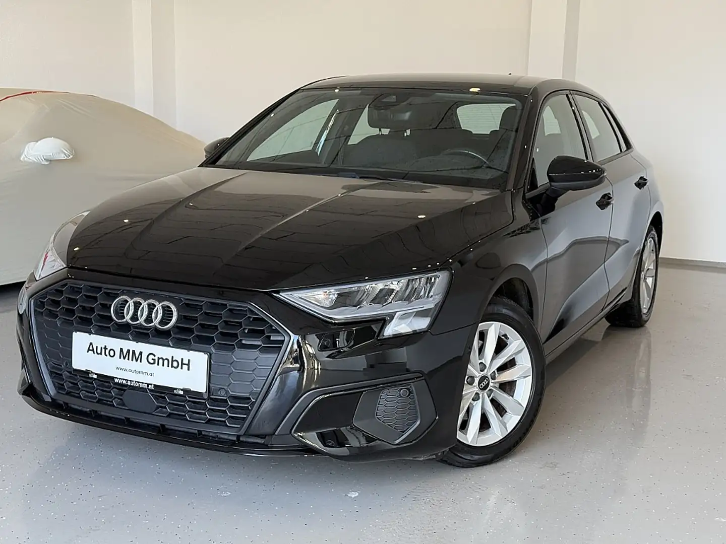 Audi A3 30 TFSI S-tronic Noir - 1