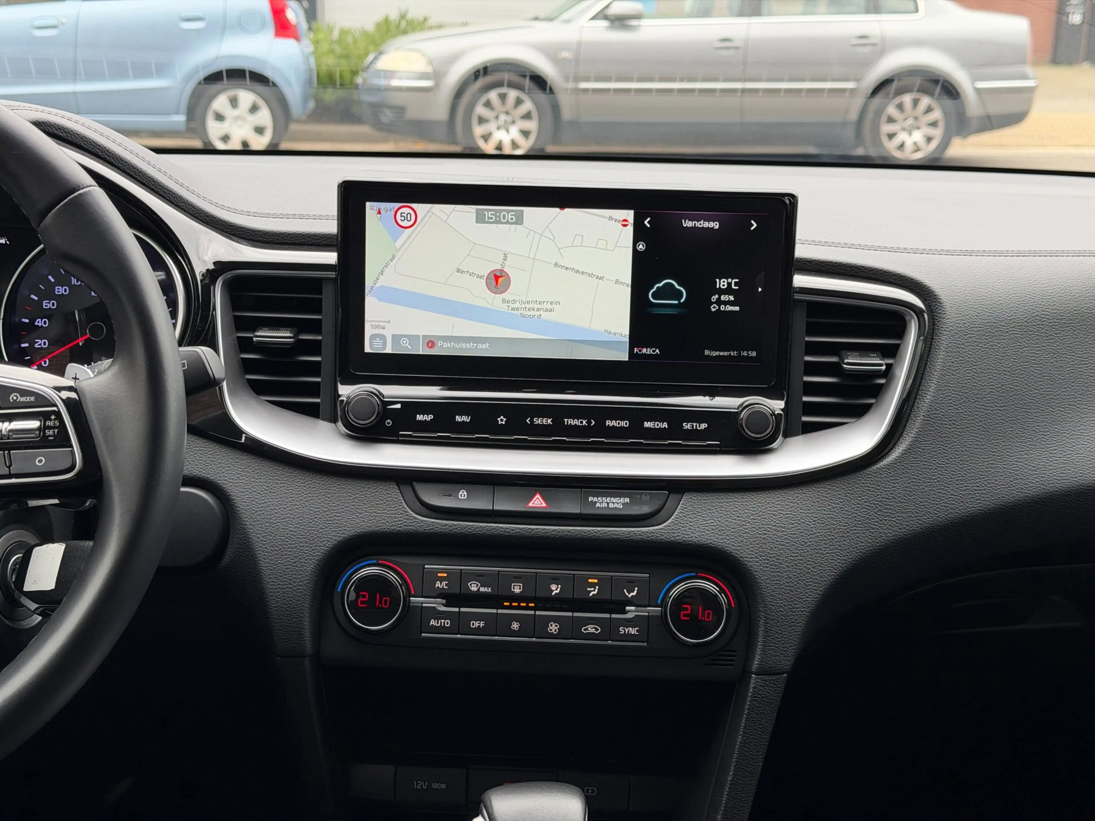 Kia Ceed / cee'd 1.5 T-GDi Automaat LED Camera Lane Carplay Navi DA — photo 22