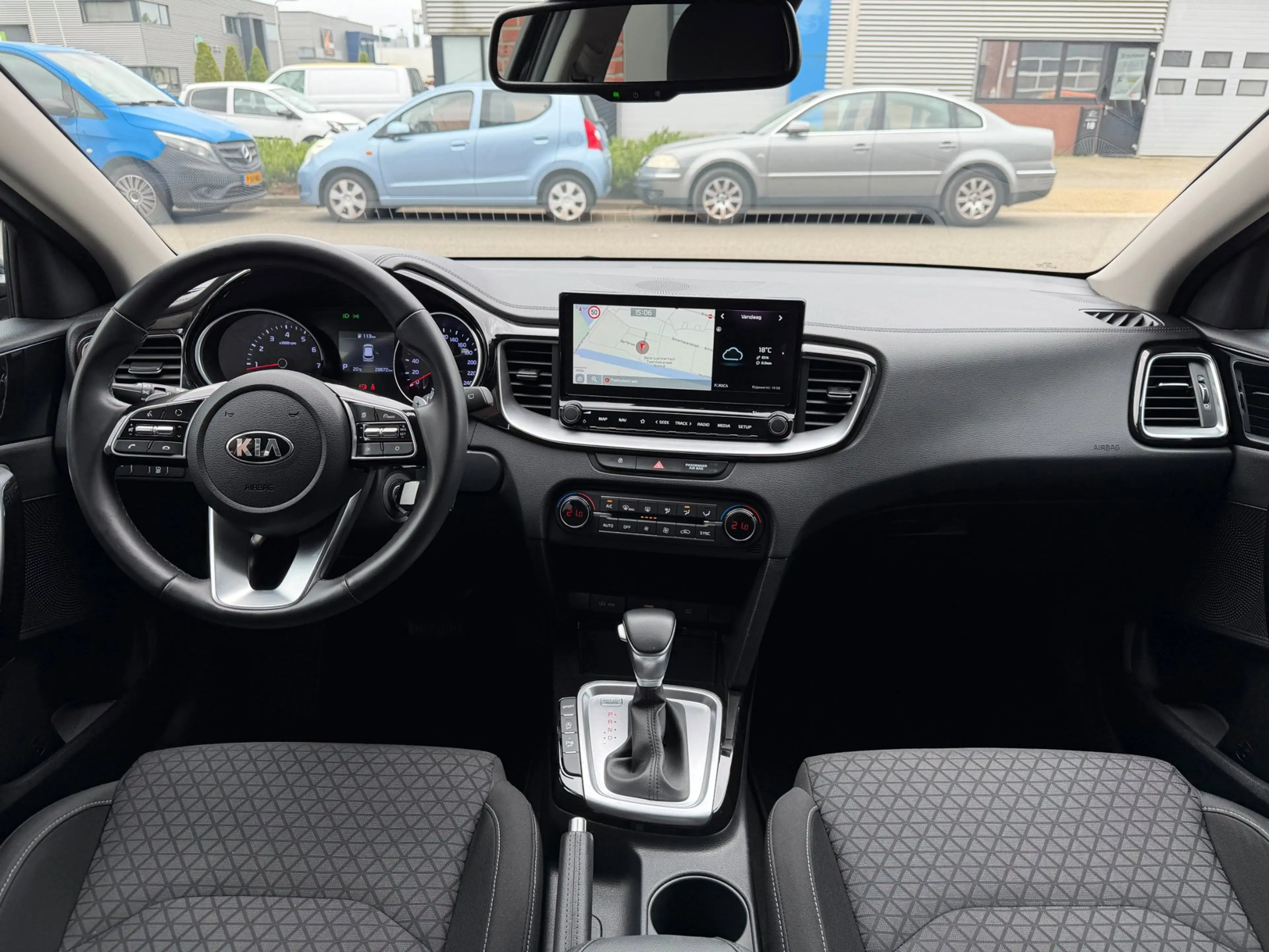 Kia Ceed / cee'd 1.5 T-GDi Automaat LED Camera Lane Carplay Navi DA — photo 13