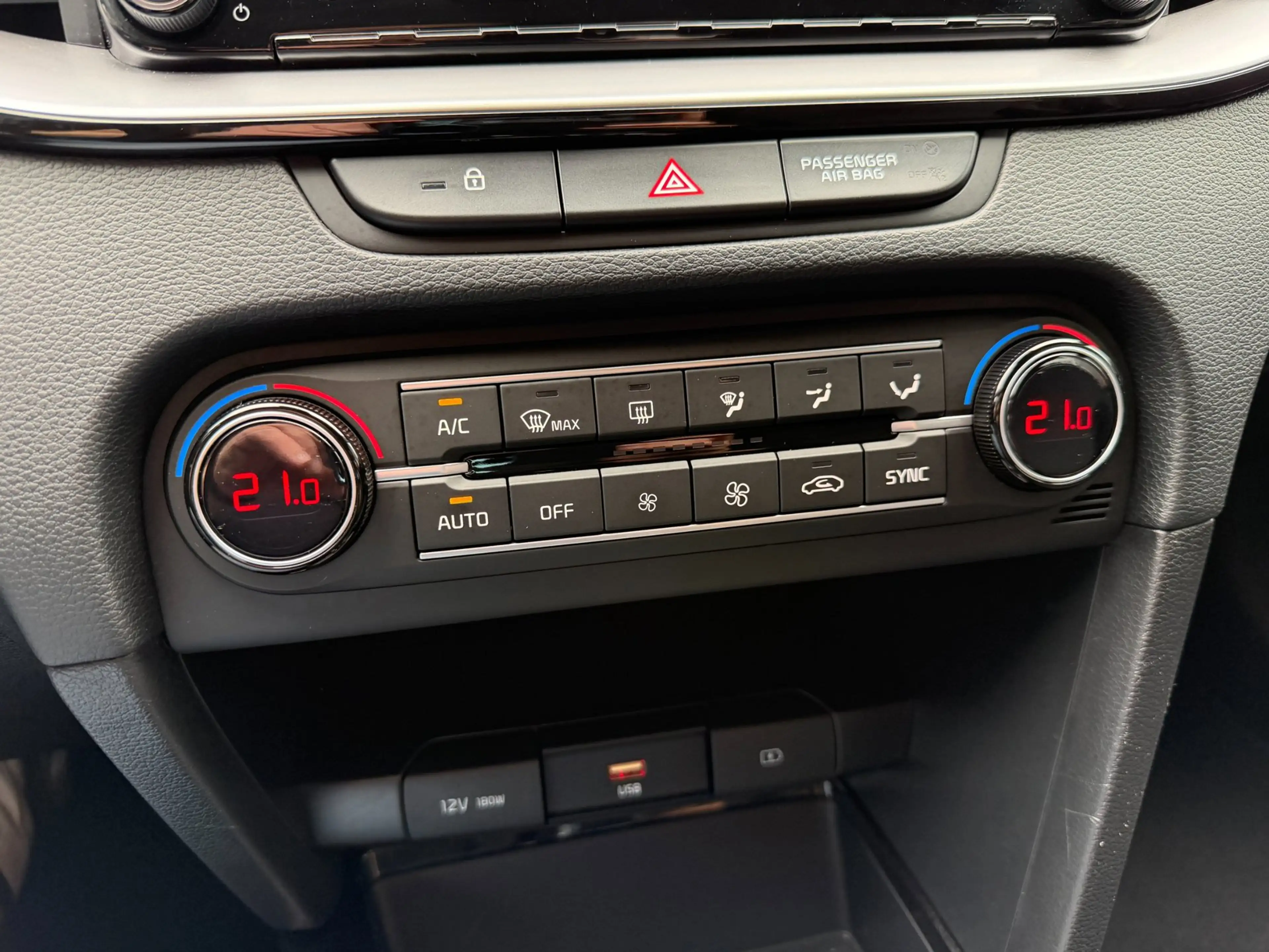 Kia Ceed / cee'd 1.5 T-GDi Automaat LED Camera Lane Carplay Navi DA — photo 23