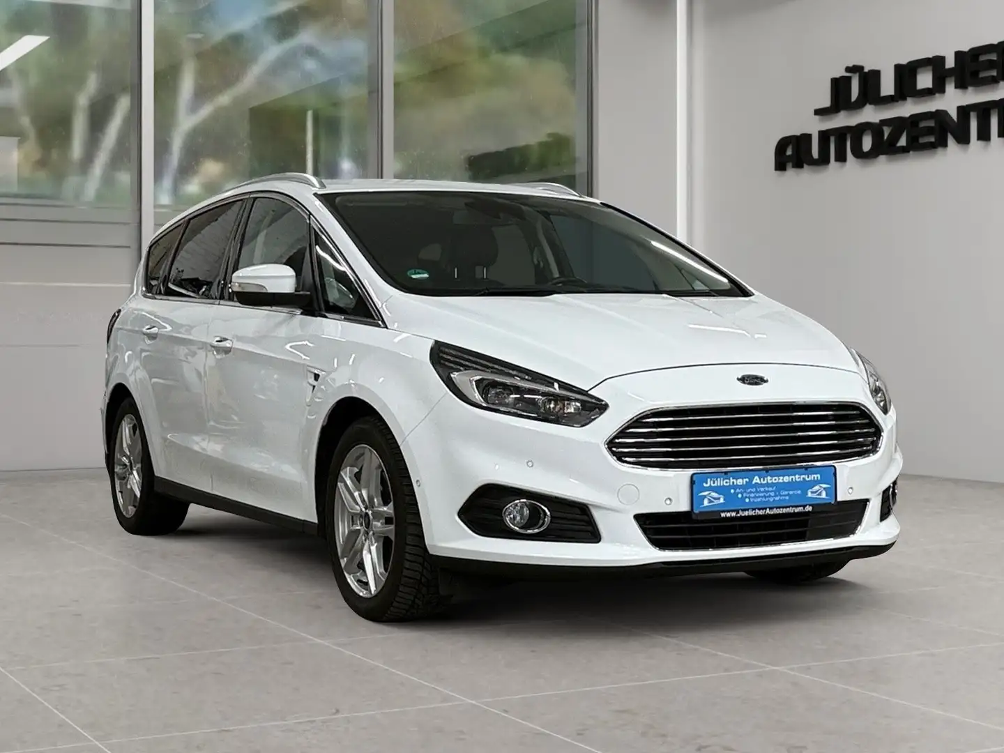 Ford S-Max Titanium Aut., 7-Sitzer, Alcantara, 2.Hand Blanc - 1