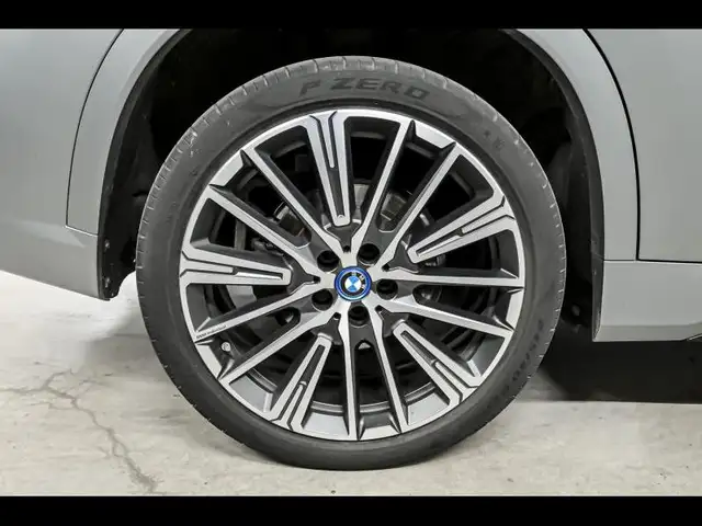 BMW X1 view 8