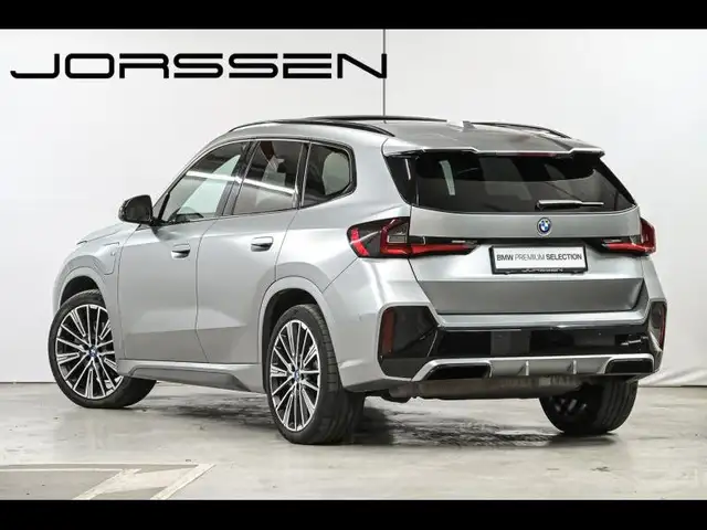 BMW X1 view 5