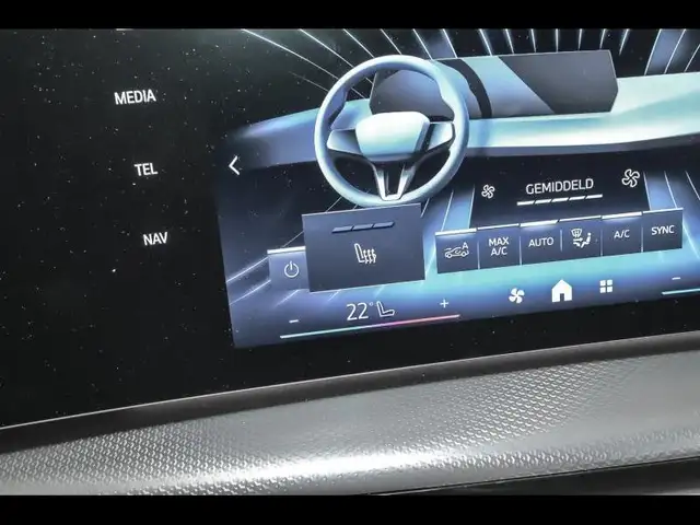 BMW X1 view 13