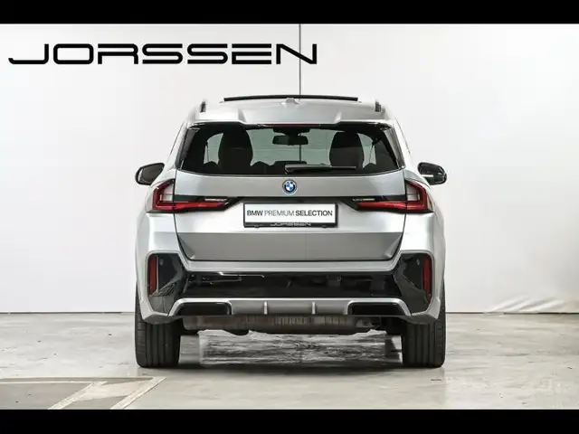 BMW X1 view 4