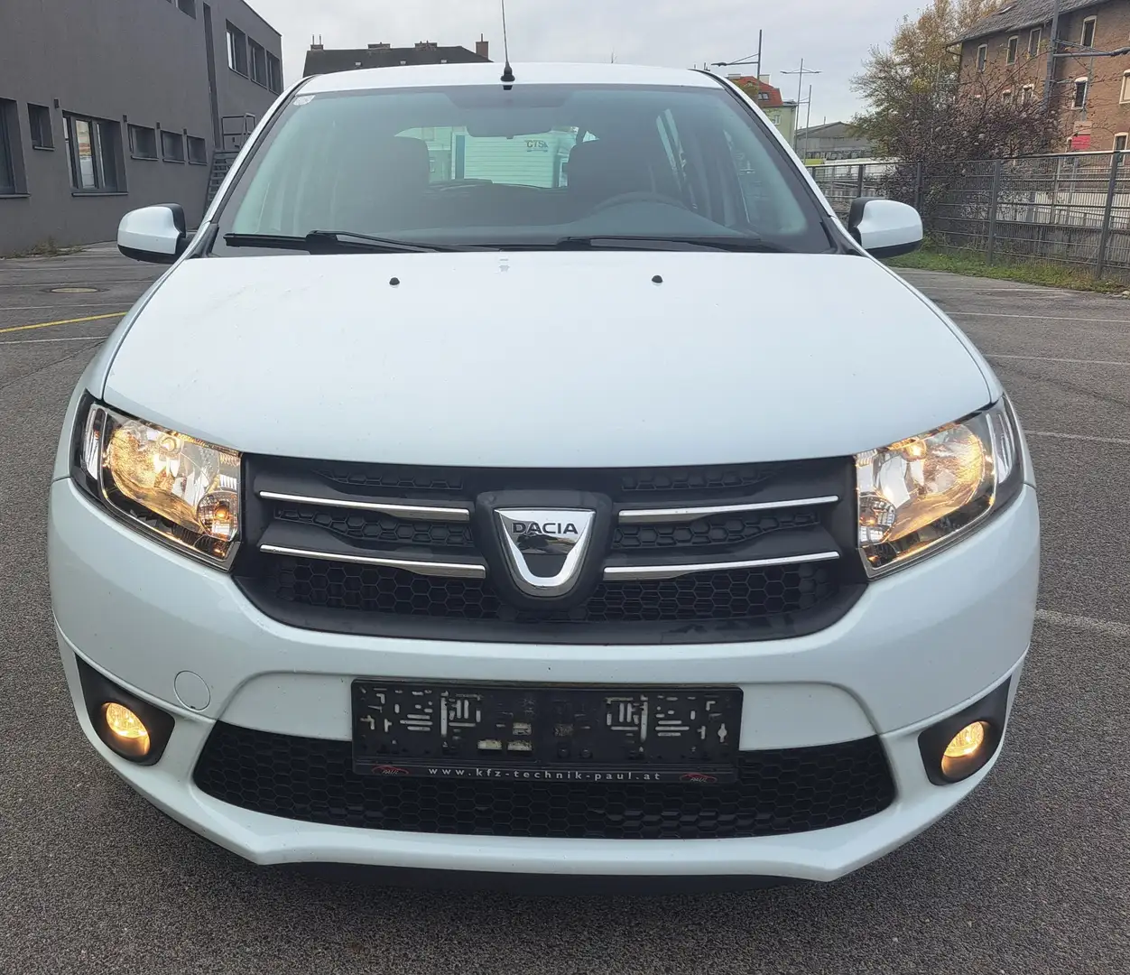 Dacia Sandero Lauréate TCe 90 Weiß - 2