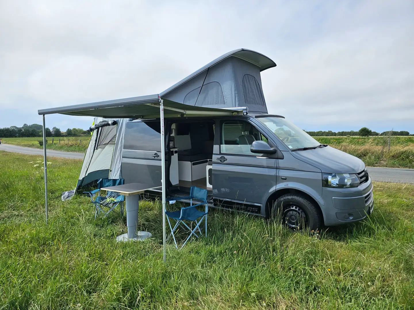 Volkswagen T5 Transporter van amenage 140 Gris - 2