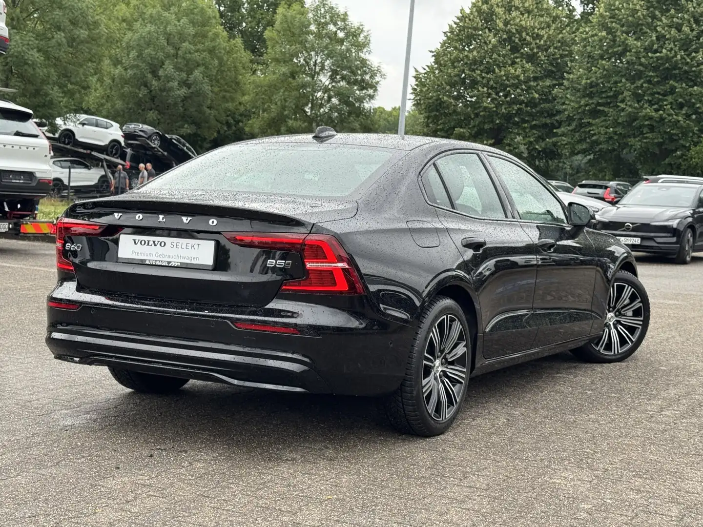 Volvo S60 S60 B5 Autom. AWD Ultimate Dark 27 KM|PANO|LED| Schwarz - 2