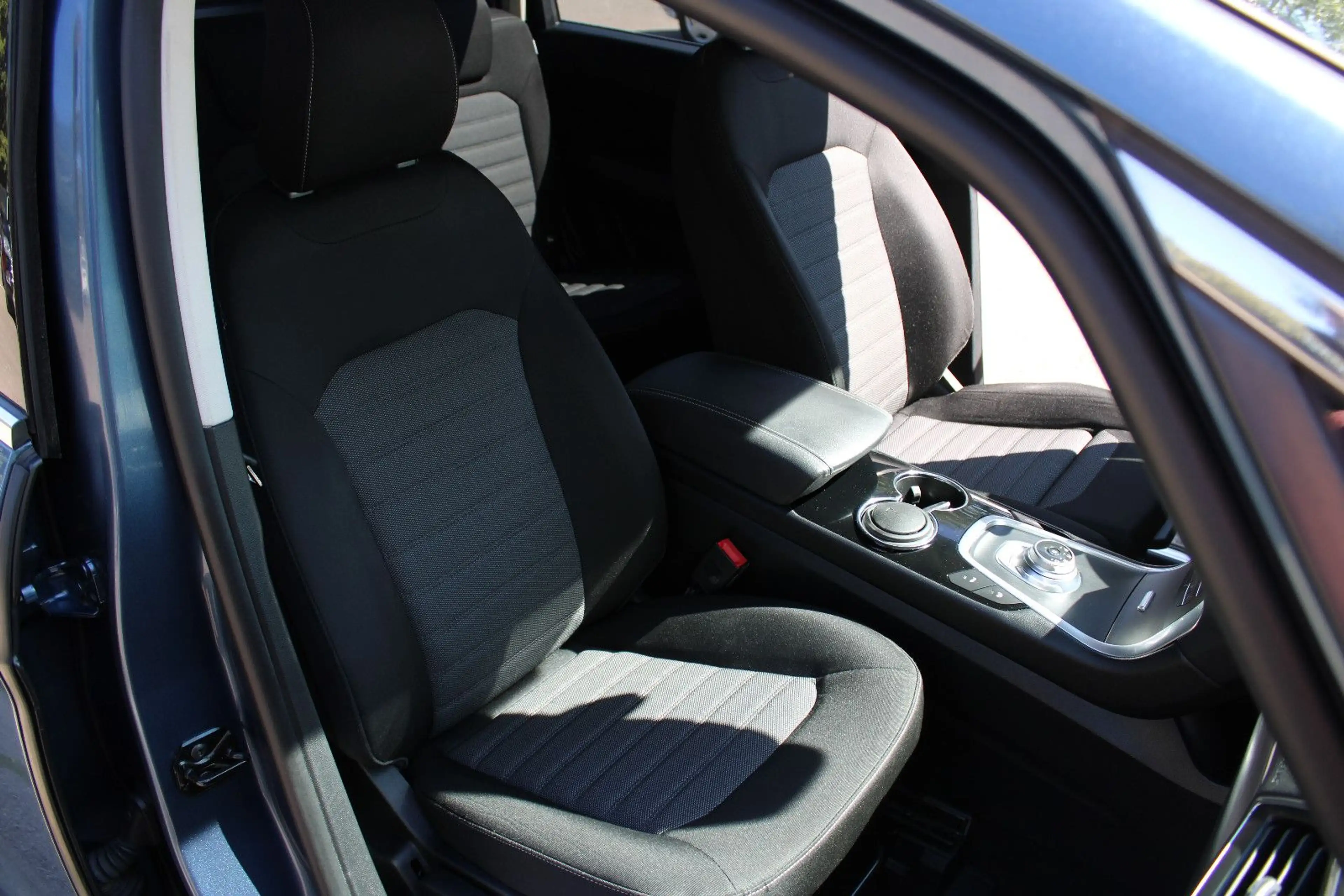 Ford S-Max S-MAX Titanium *AUTOMATIK+NAVI+TEMPO.+PDC* — photo 14
