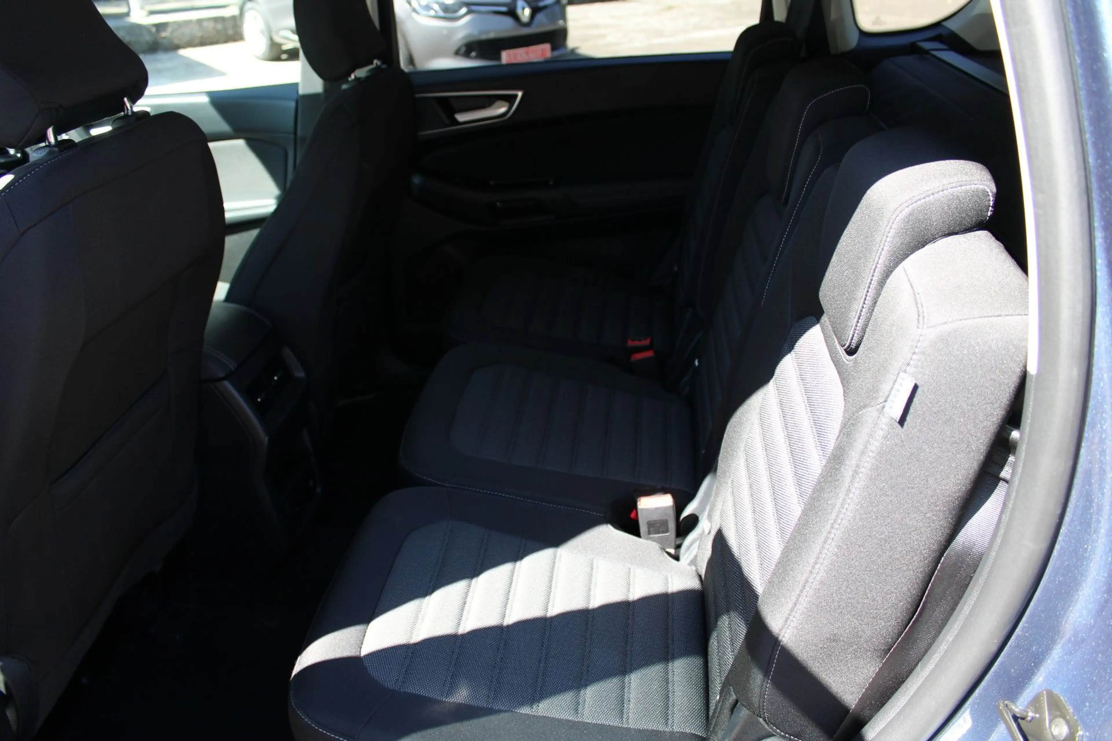 Ford S-Max S-MAX Titanium *AUTOMATIK+NAVI+TEMPO.+PDC* — photo 15
