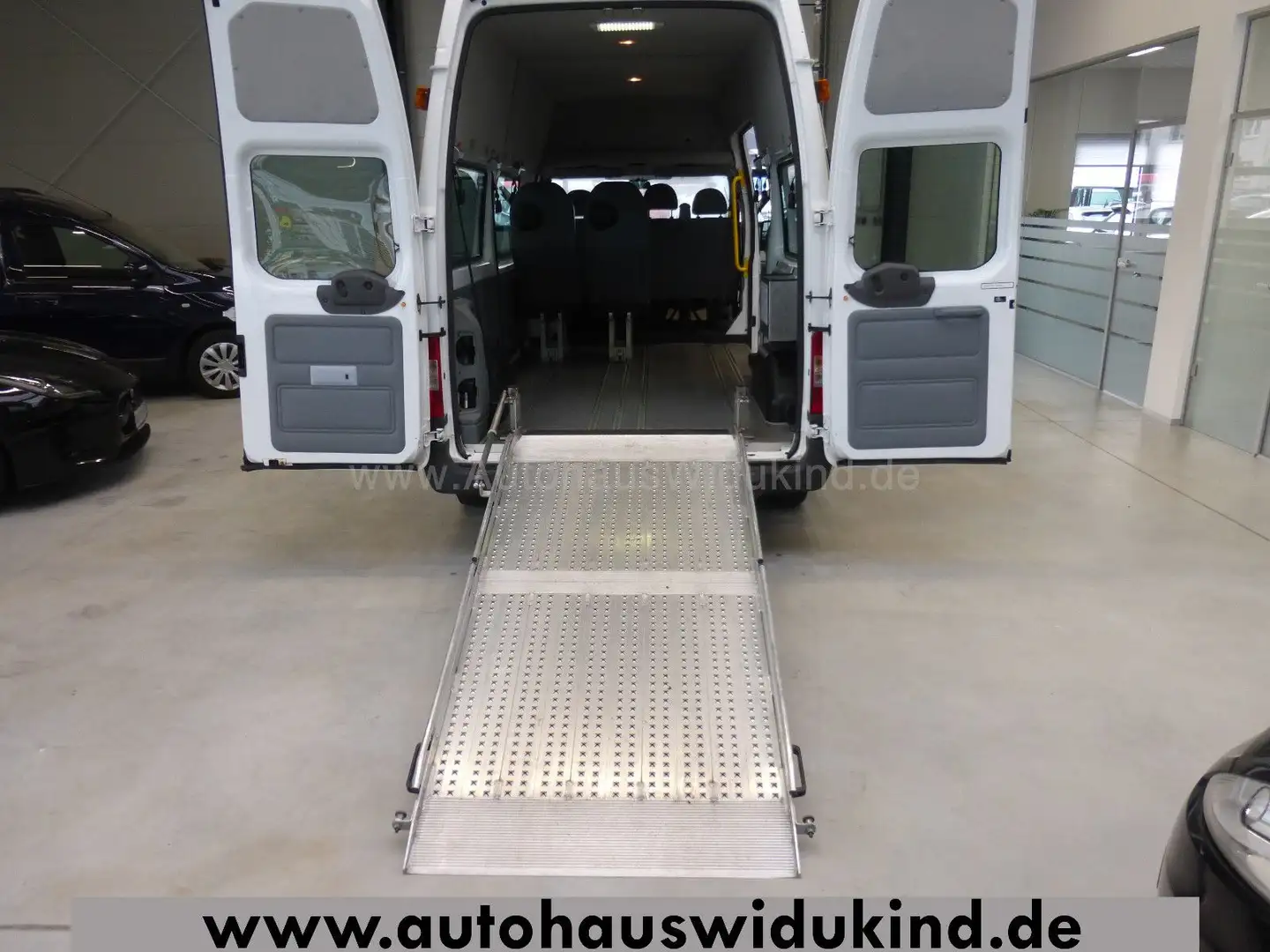 Ford Transit FT300 L3H3 Behinderten.6Pers.Rampe Klima Weiß - 1