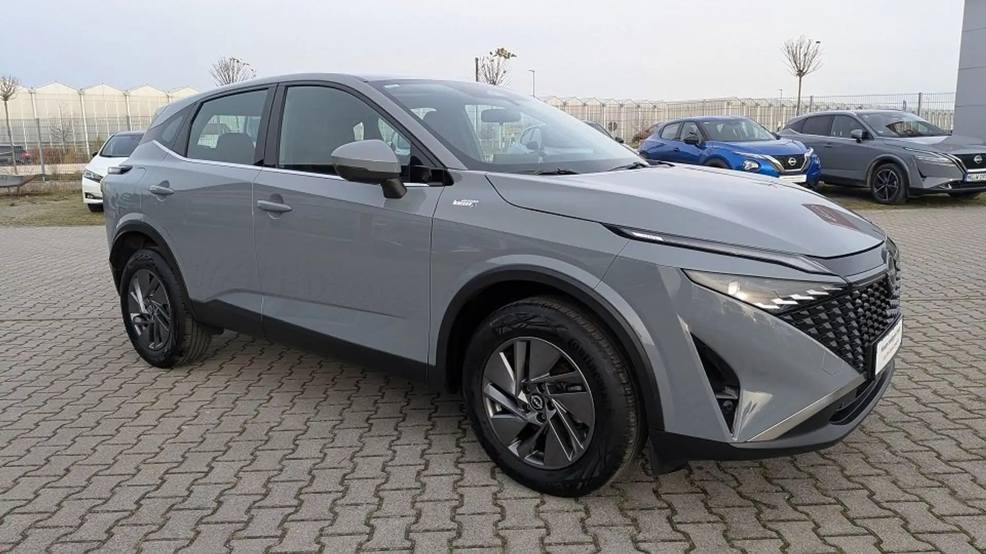 Nissan Qashqai Qashqai 1.3 DIG-T MHEV Acenta *FS/Lenkrad heizbar* Grau - 2