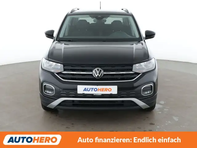 Volkswagen T-Cross view 9
