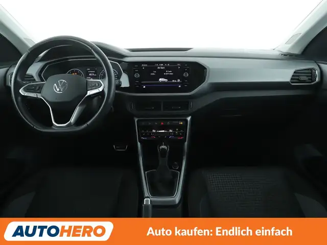 Volkswagen T-Cross view 12