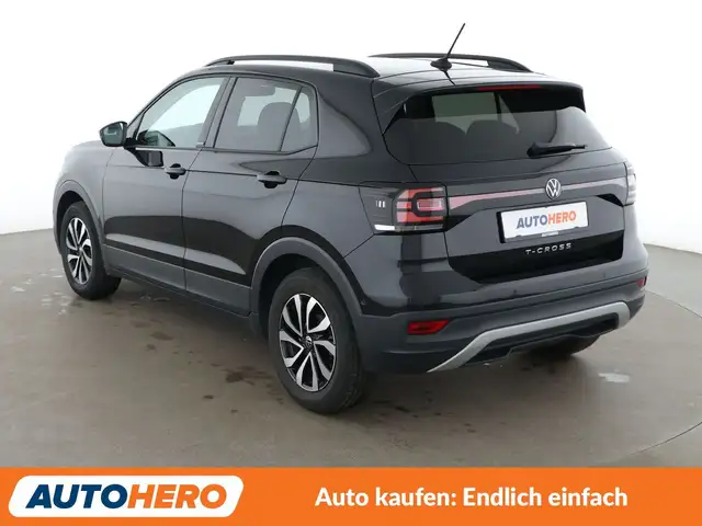 Volkswagen T-Cross view 4