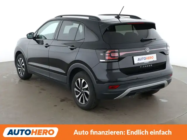 Volkswagen T-Cross view 4