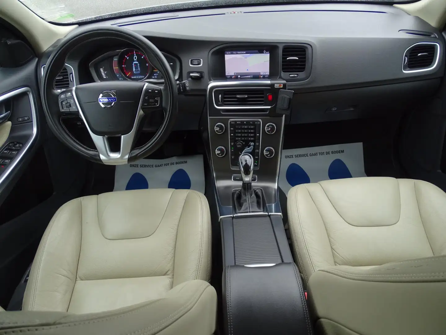 Volvo V60 2.4 D6 AWD Plug-In Hybrid Summum - XENON - STOEL V Grijs - 2