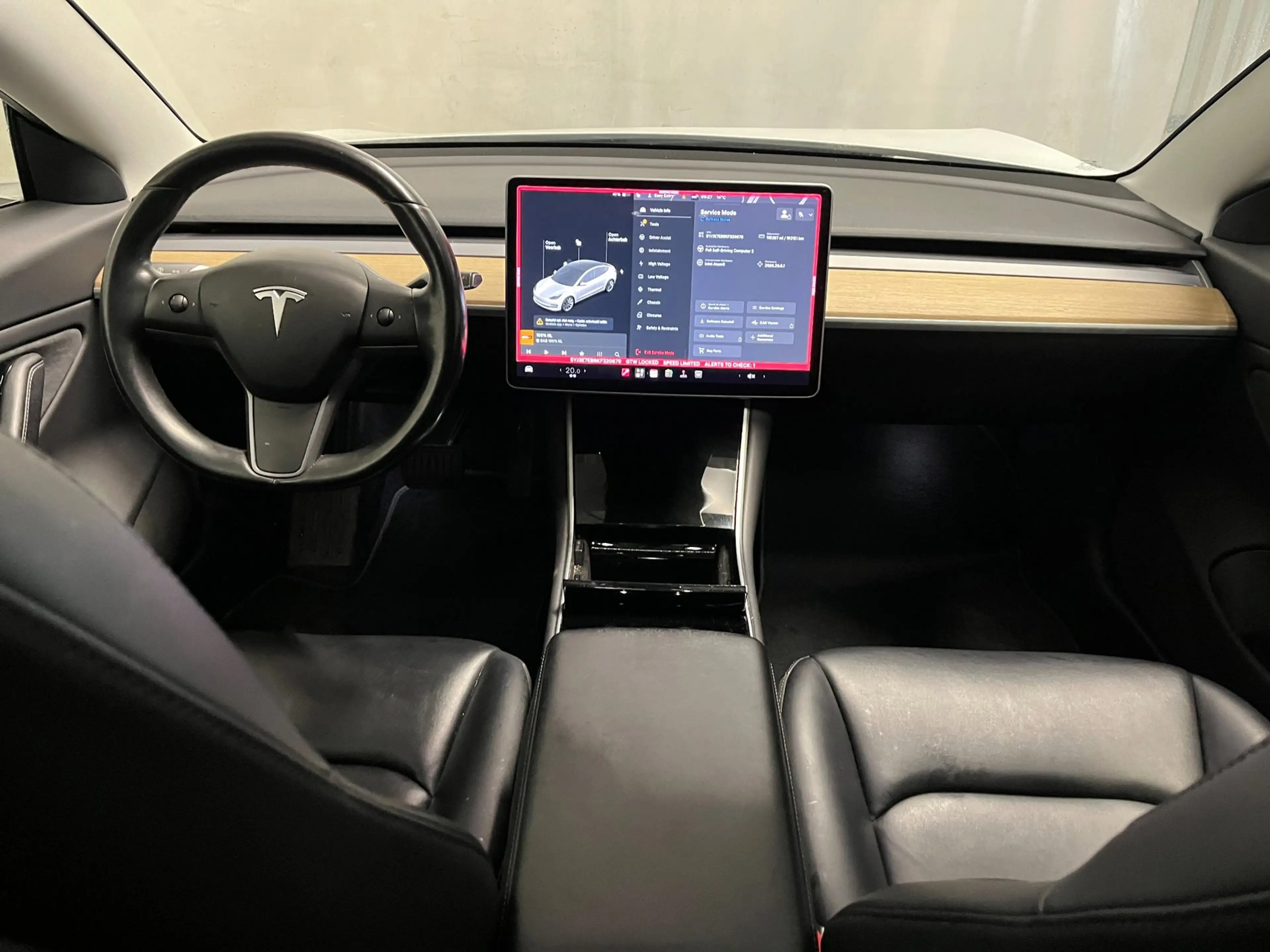 Tesla Model 3 Long Range AWD 75 kWh - Voorschade, auto start en — photo 12