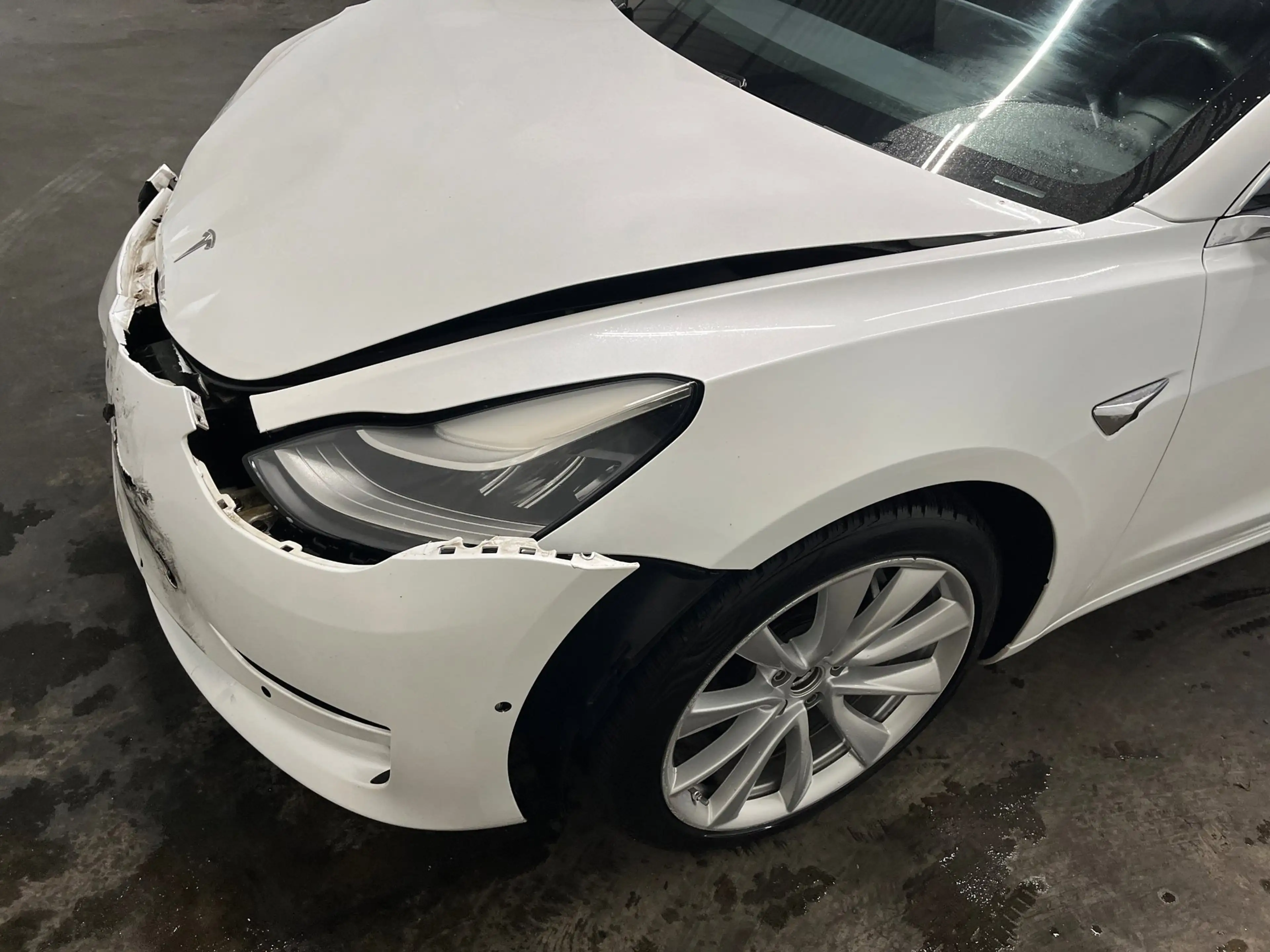 Tesla Model 3 Long Range AWD 75 kWh - Voorschade, auto start en — photo 9
