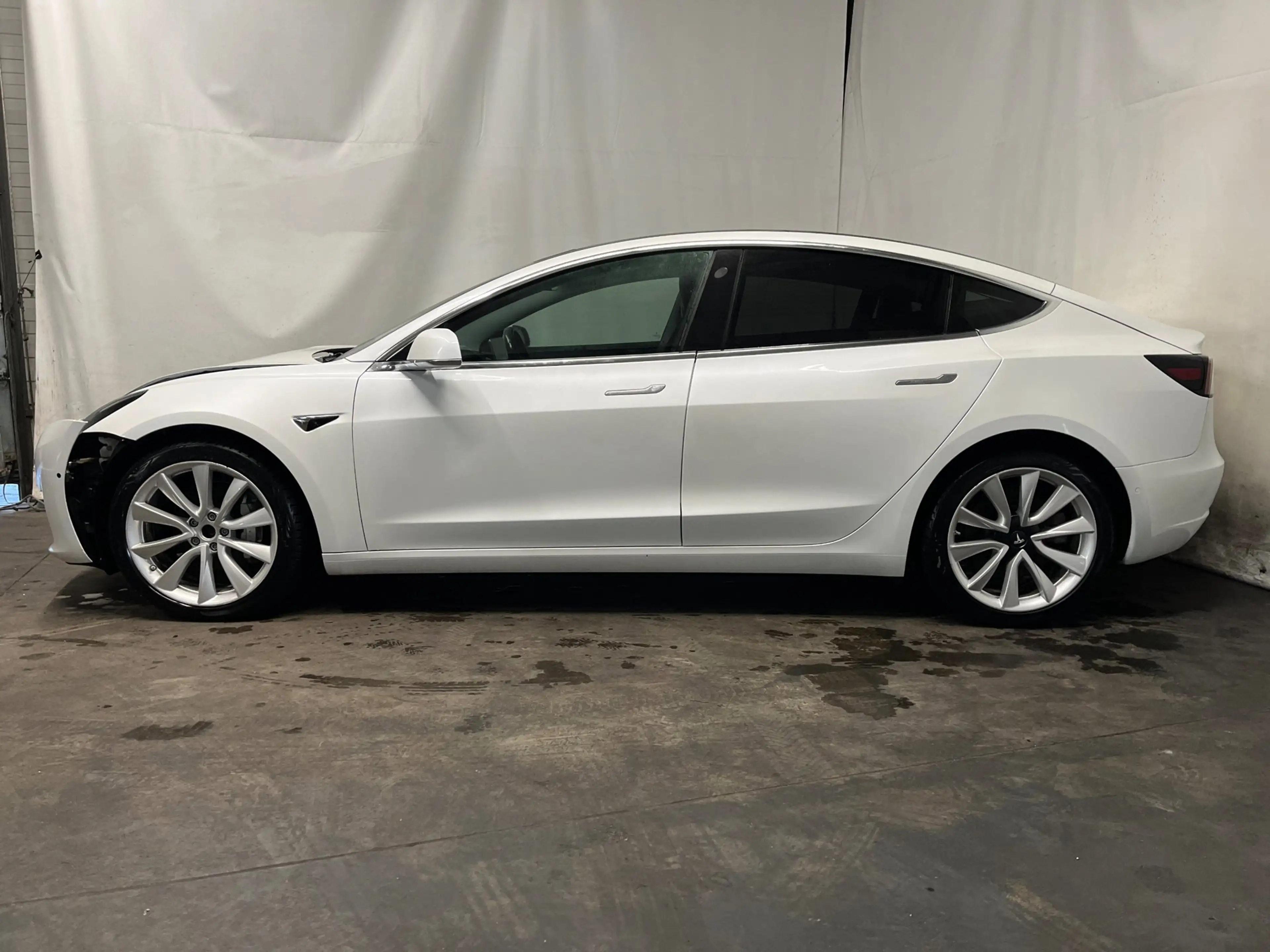 Tesla Model 3 Long Range AWD 75 kWh - Voorschade, auto start en — photo 3
