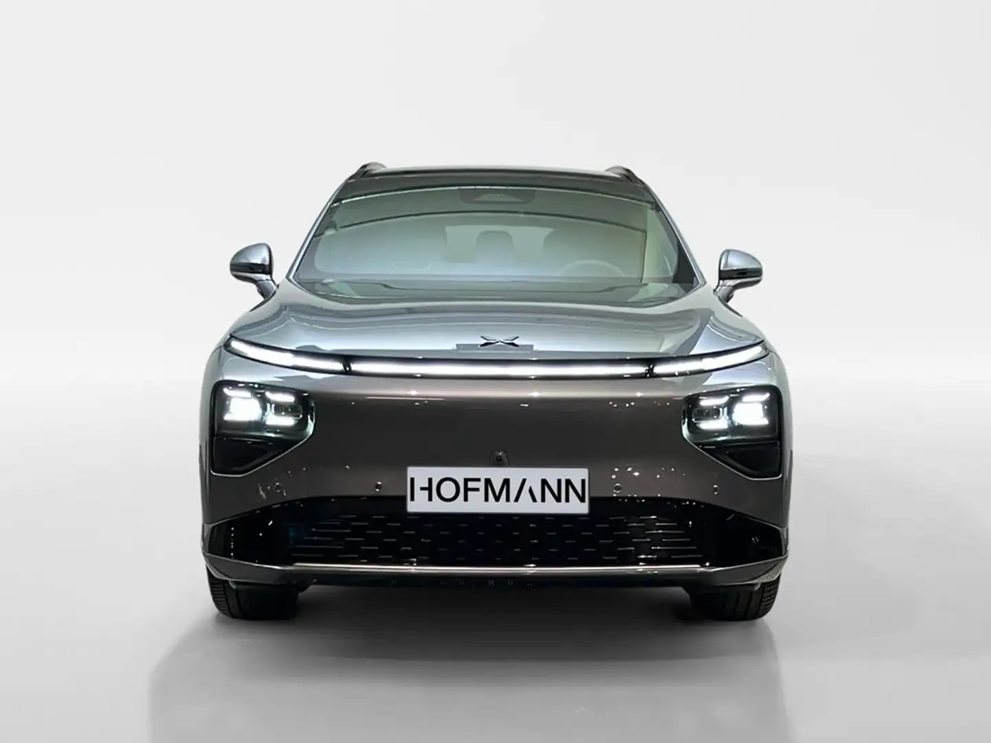 Xpeng G9 Grey - 2