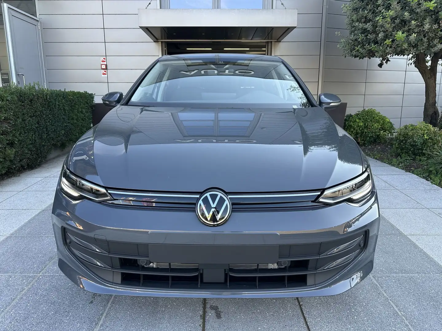 Volkswagen Golf 8.5 Golf 1.5 eTSI 115 CV DSG Life *PROMO AZZURRA* Grigio - 2