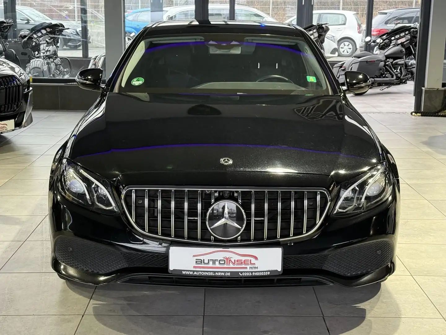 Mercedes-Benz E 300 9G-TRONIC Avantgarde dig.Tacho ACC Night Noir - 2