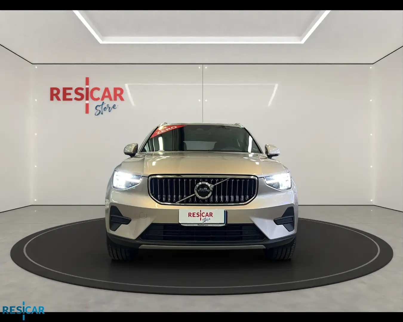 Volvo XC40 1.5 T4 Recharge Plug-in-Hybrid Inscription Express Grau - 2
