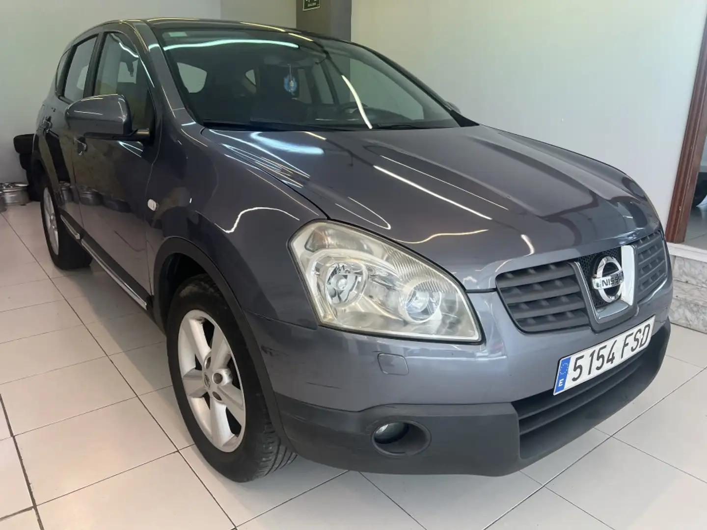 Nissan Qashqai 2.0 Acenta 4x2 Gris - 1