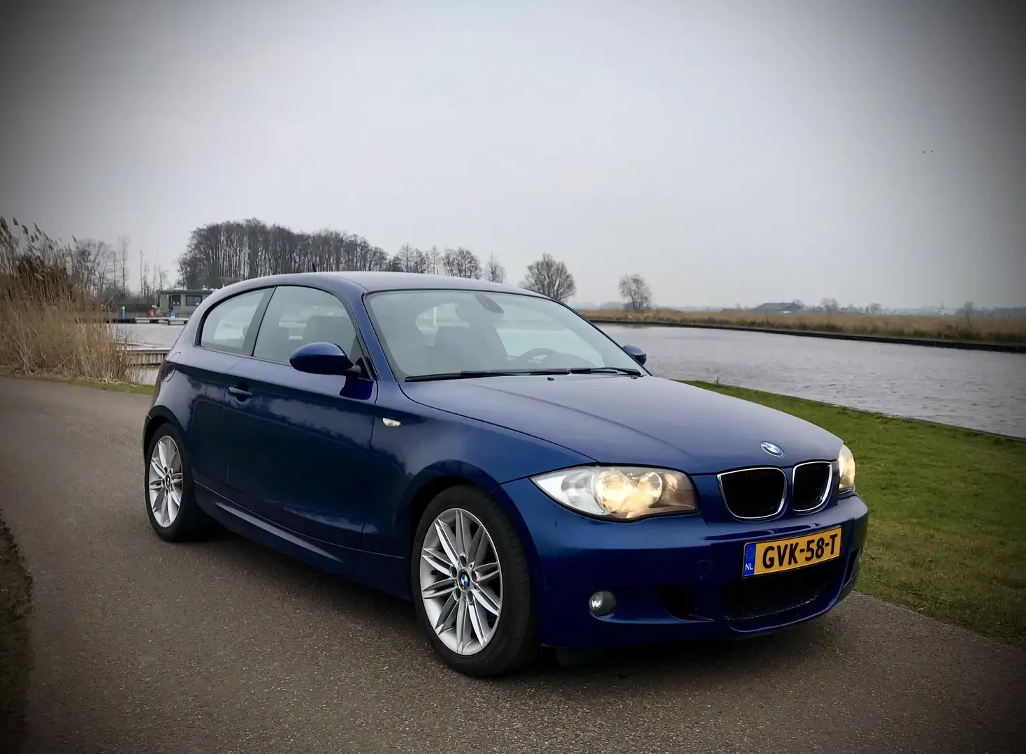 BMW 120 BMW E81 - 120i - 170pk - M-Pakket - LeMans Blue Blauw - 1