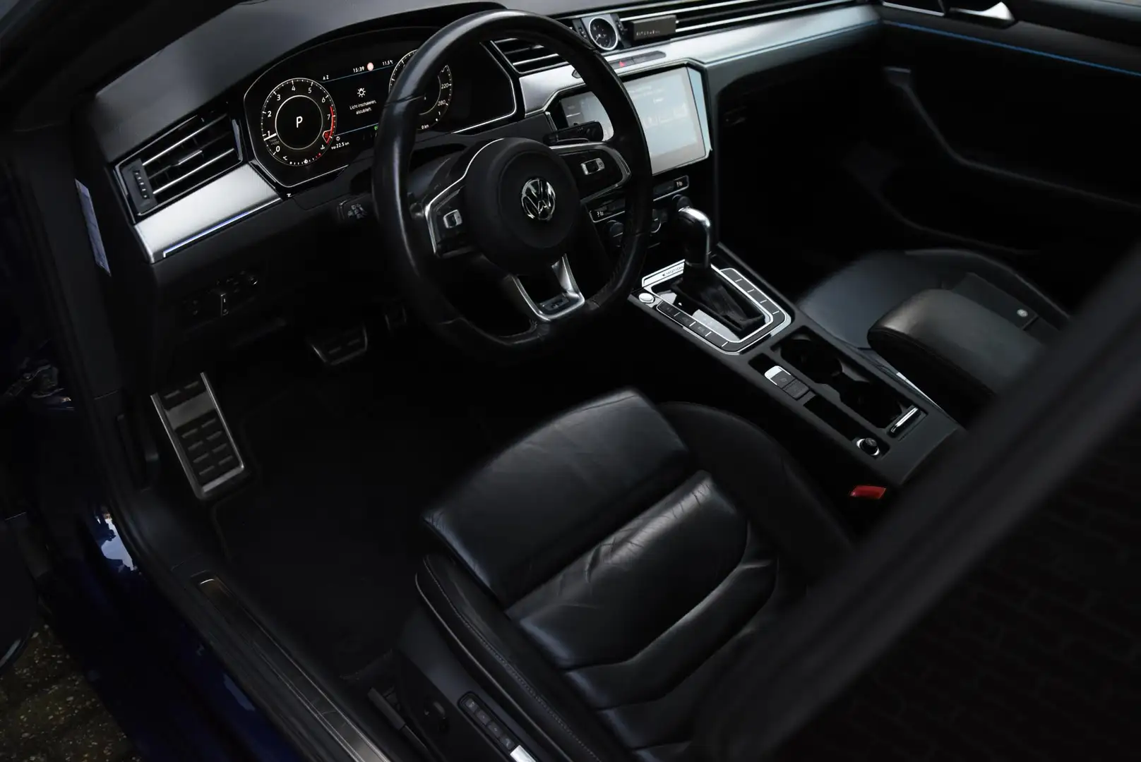 Volkswagen Arteon 2.0 TSI 206kW DSG 4MOTION R-Line PANO / Trekhaak Bleu - 2