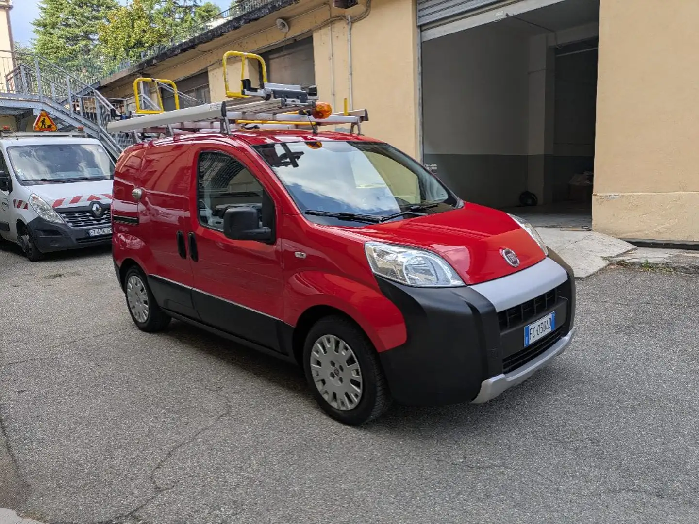 Fiat FIORINO  ADVENTURE 1.3 MJT 95 CV OFFICINA MOBILE Rood - 2