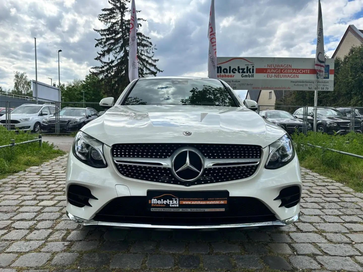 Mercedes-Benz GLC 300 Coupe 4Matic*AMG*360°Kam*Totwinkel* Weiß - 2