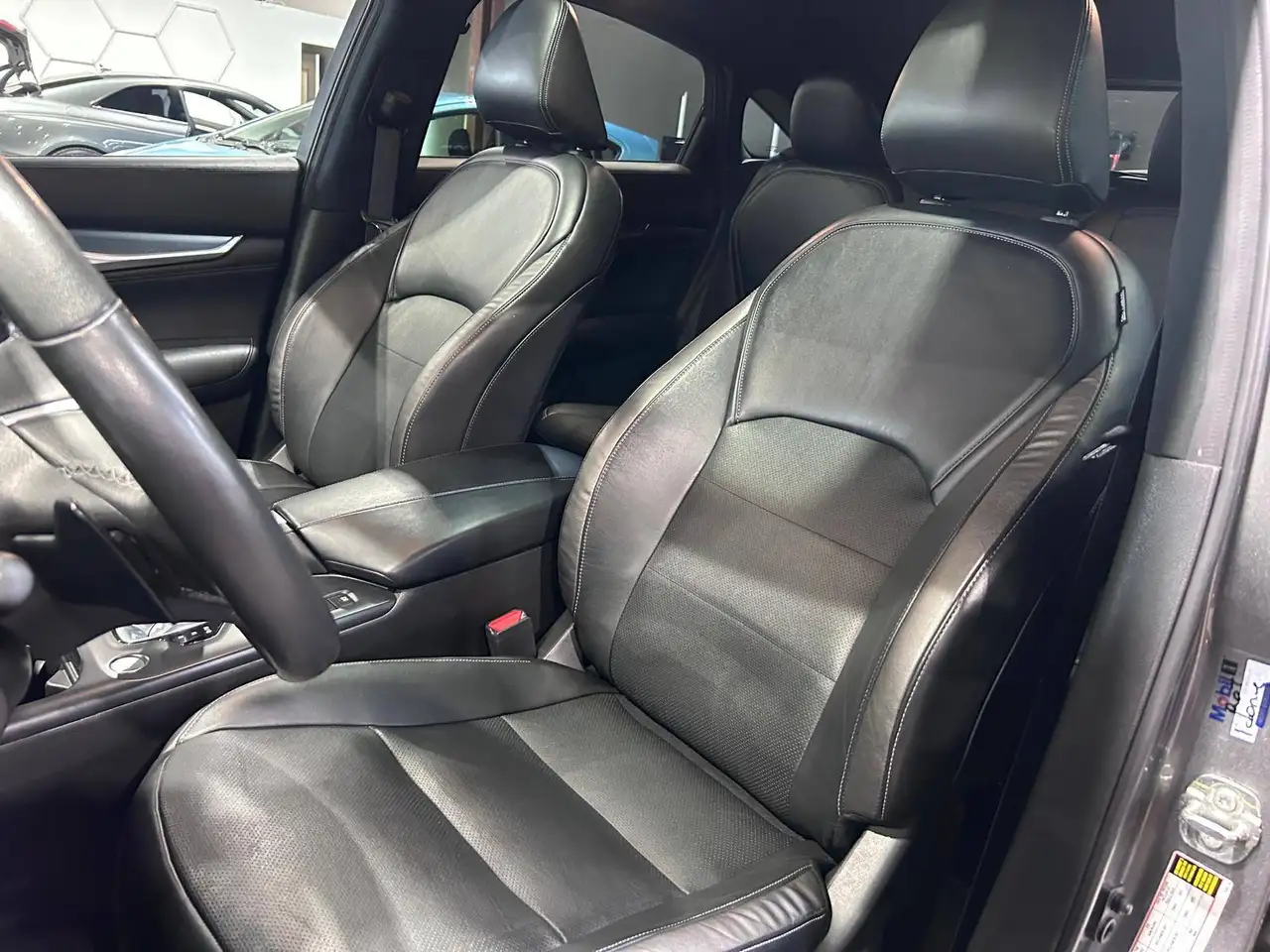 Infiniti QX55 снимка Infiniti QX55
