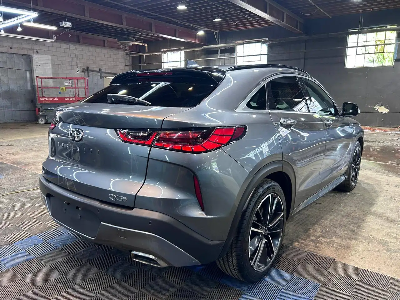 Infiniti QX55 снимка Infiniti QX55