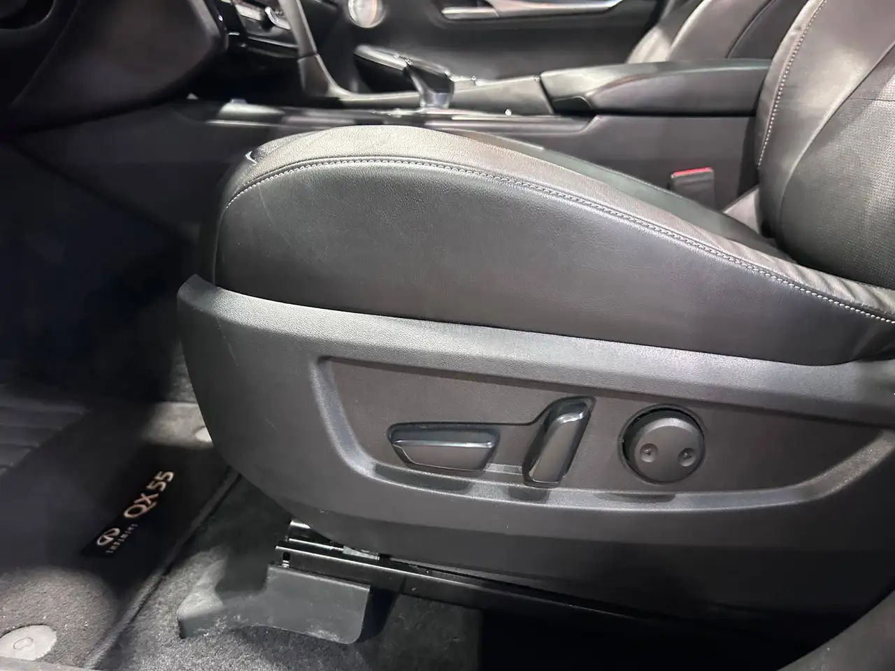 Infiniti QX55 снимка Infiniti QX55