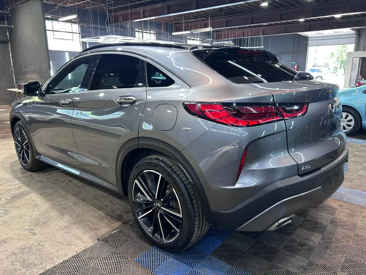 Infiniti QX55 снимка Infiniti QX55
