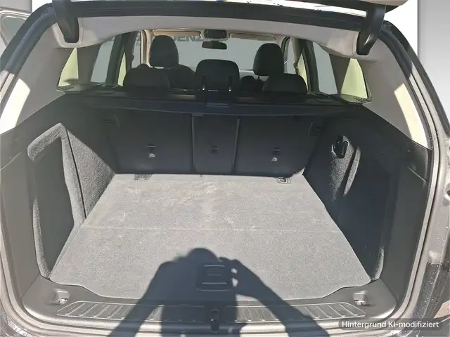 BMW X3 view 12