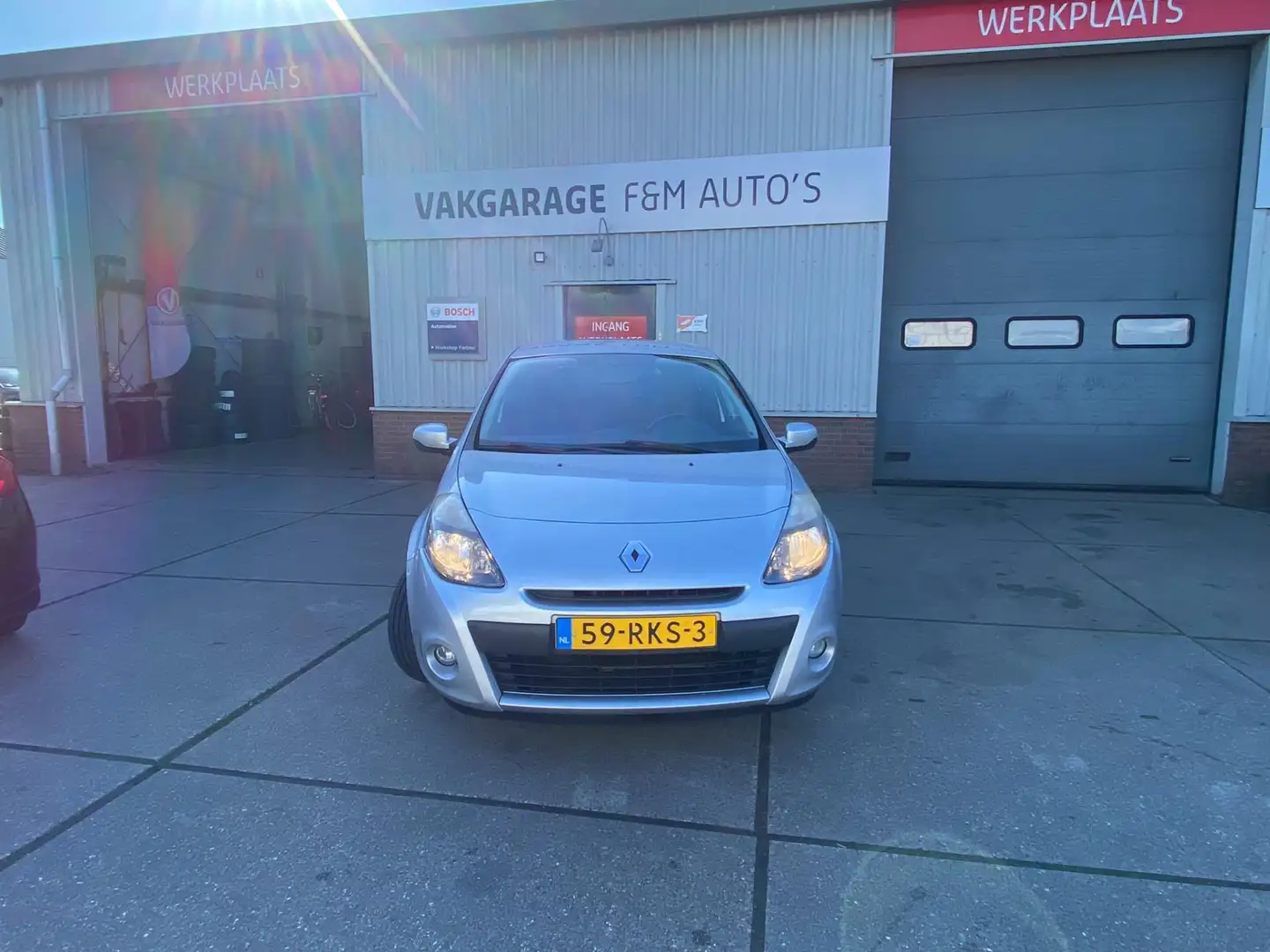 Renault Clio 1.2 Collection Grey - 2