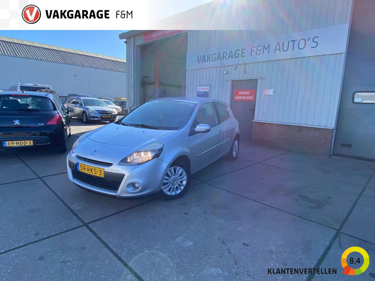 Renault Clio 1.2 Collection Grey - 1