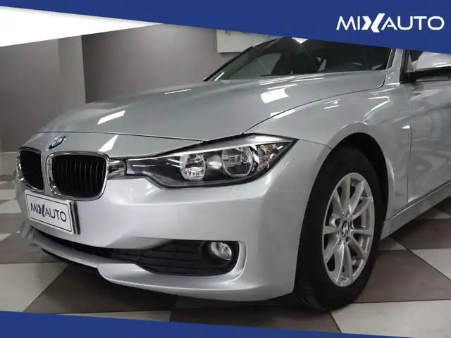 BMW 3 Series view 9