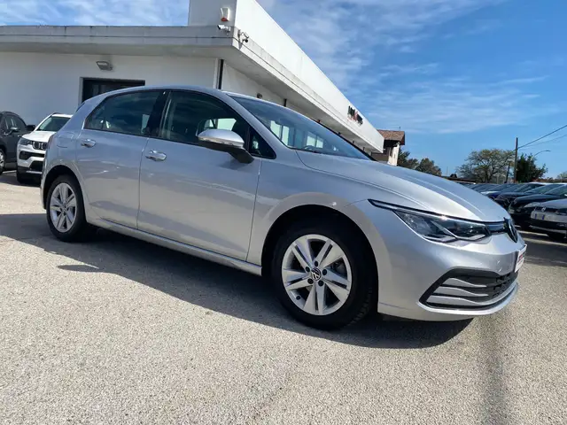 Volkswagen Golf Golf VIII 2.0 tdi Life 150cv dsg